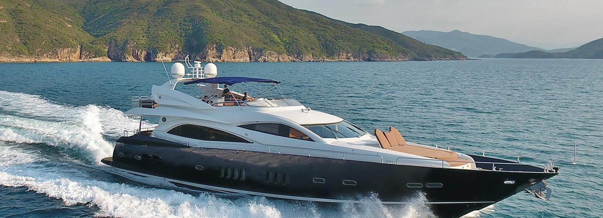 Maxxx 2 yacht, Sunseeker