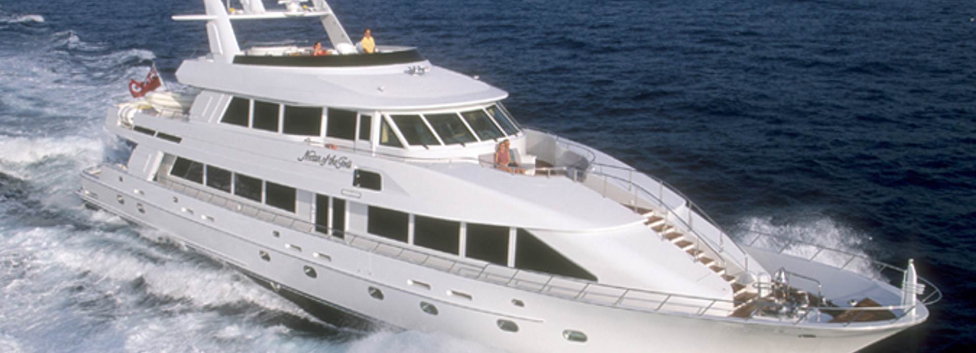 Favor yacht, Crescent  Yachts