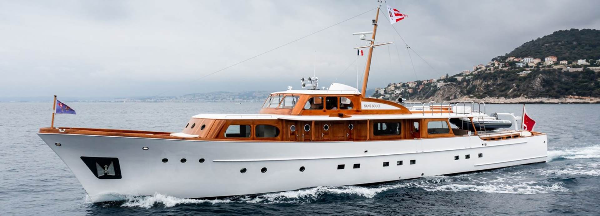 Sans Souci yacht, Abeking & Rasmussen