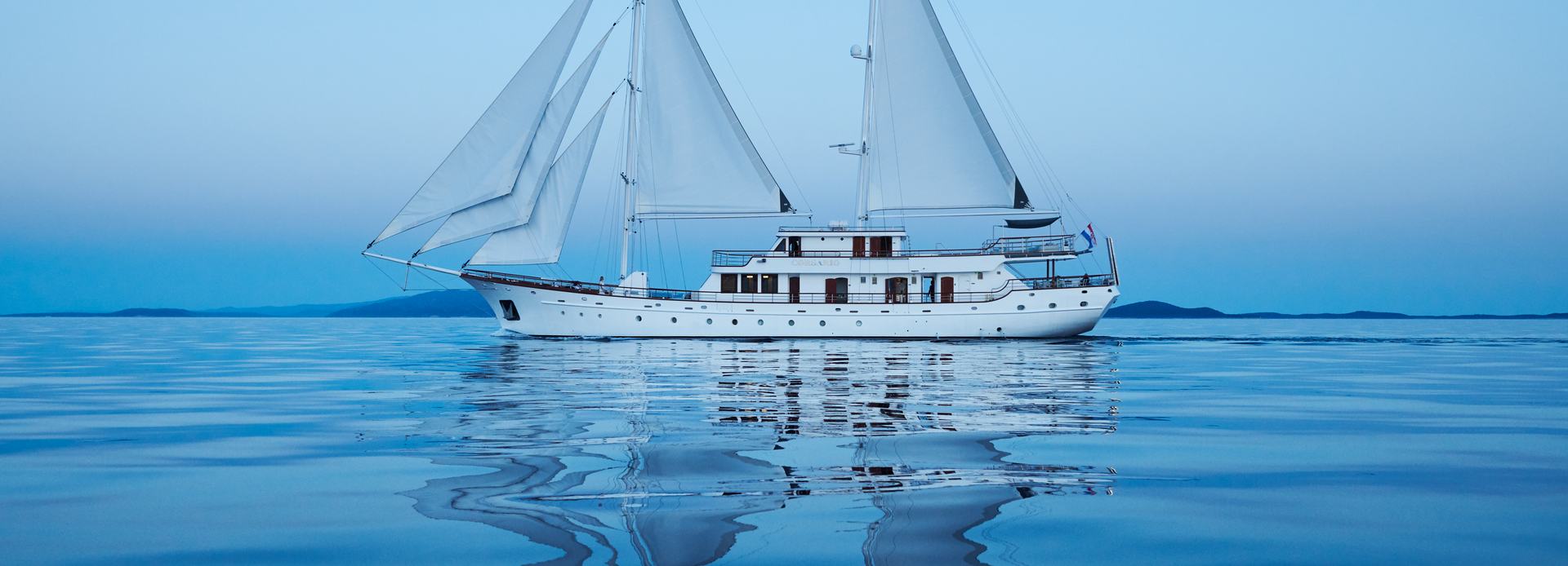 Corsario yacht, Radez