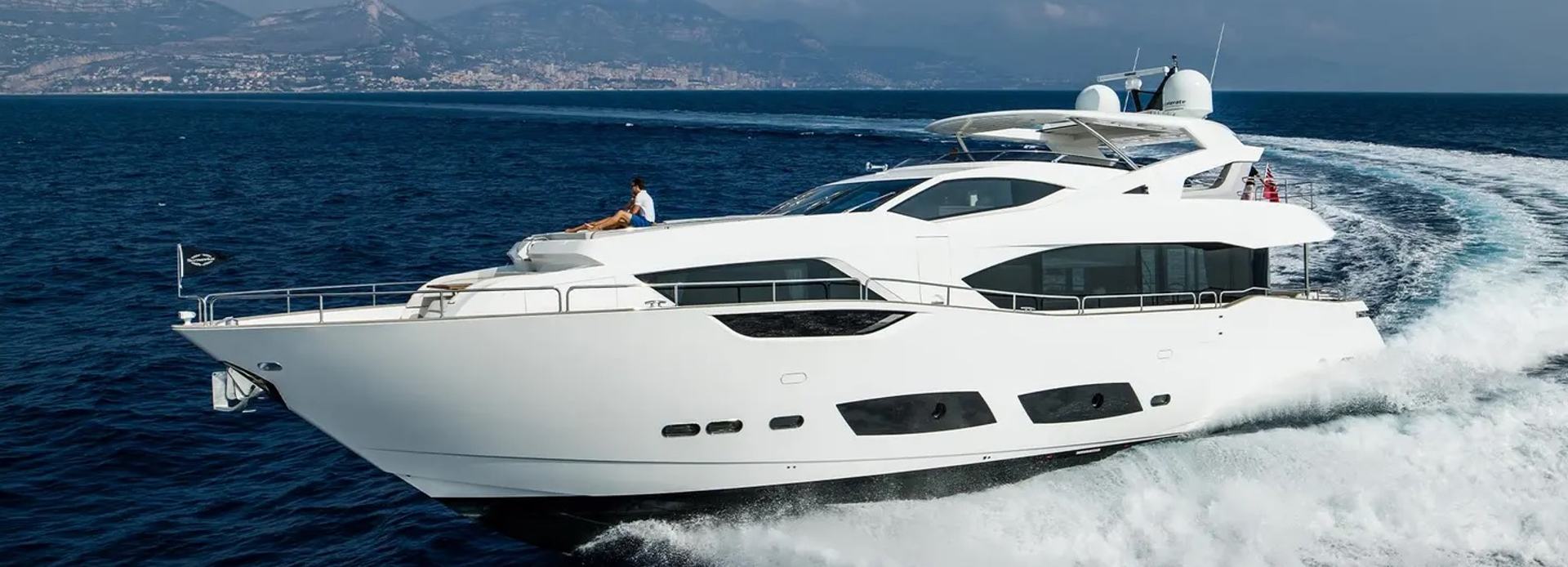 Lady N yacht, Sunseeker