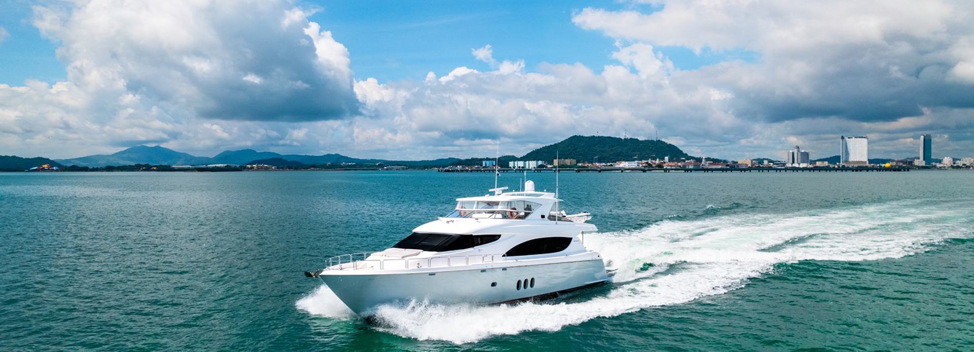 Dreamer II yacht, Hatteras