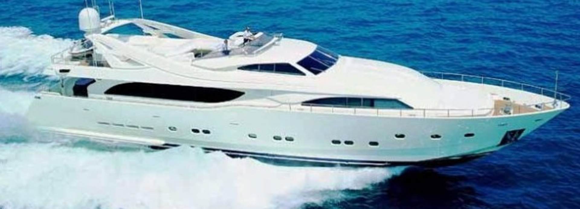 Whisper yacht, Custom Line