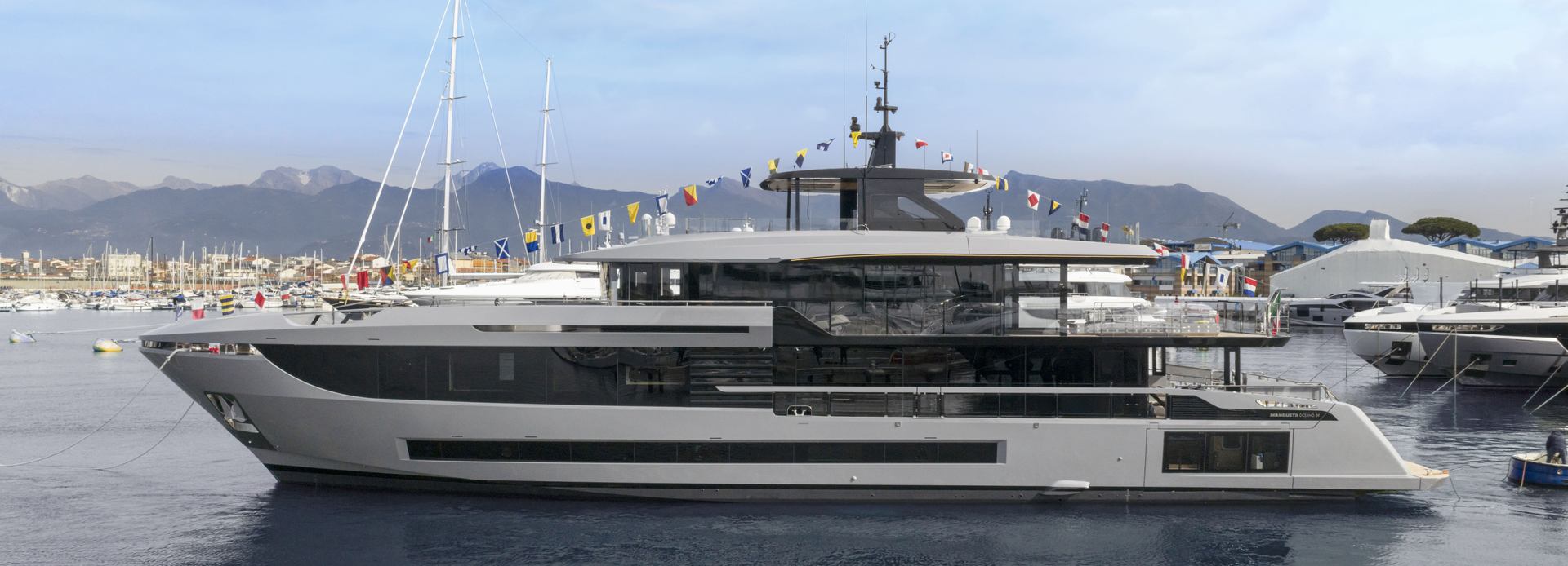 Oceano 39/ 05 yacht, Mangusta