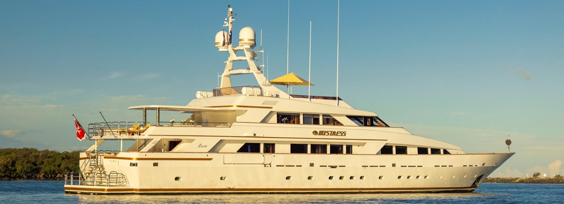 Mistress yacht, Benetti