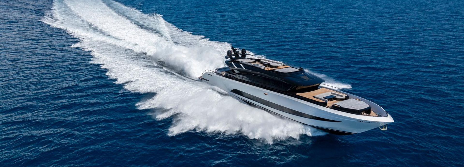 AB 110/ 01 yacht, AB Yachts