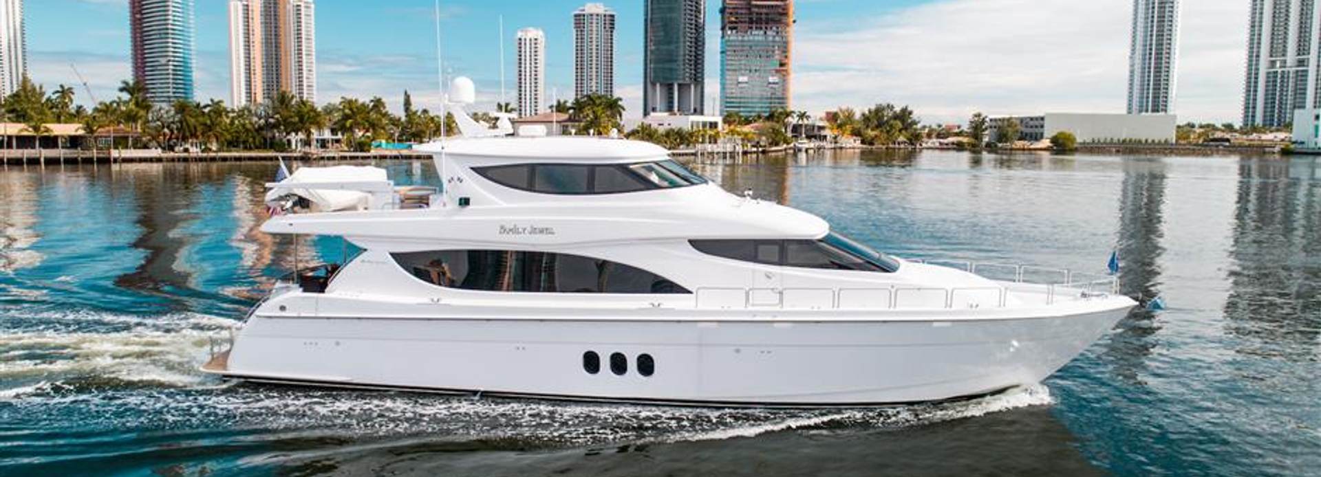 Griffin yacht, Hatteras
