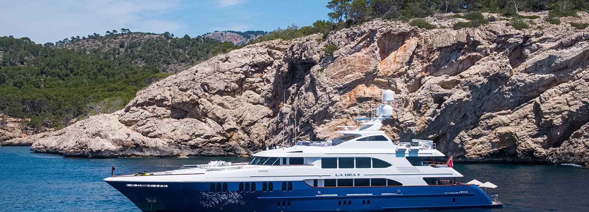 Dirt Poor yacht, Trinity Yachts