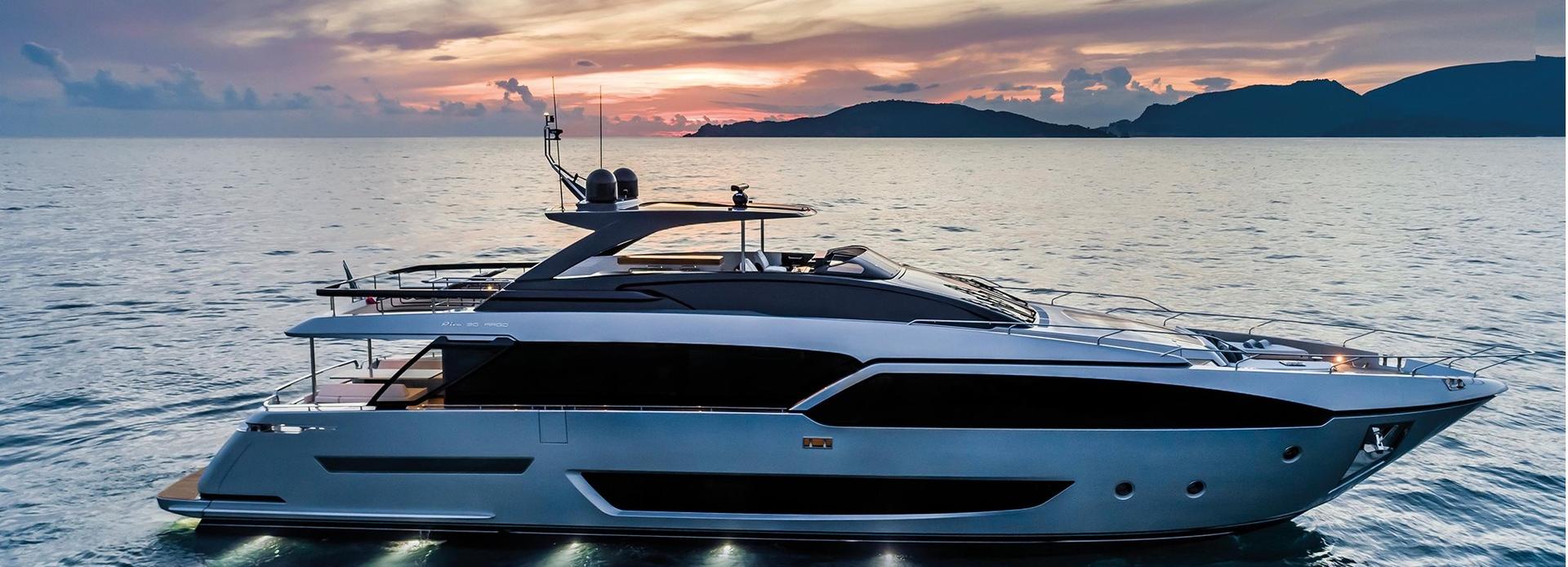 Illusion yacht, Riva