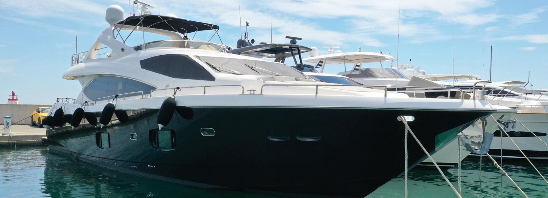 Astraea yacht, Sunseeker