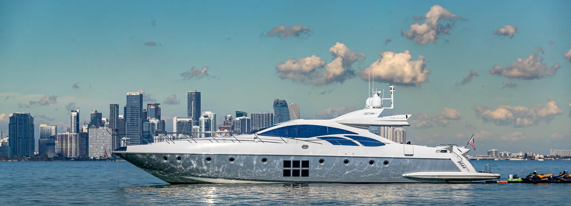 M yacht, Azimut