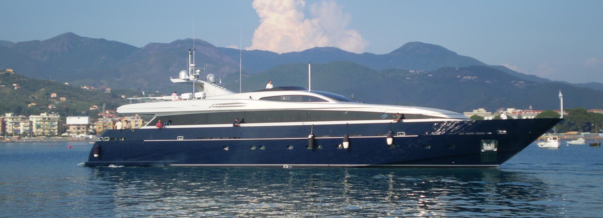 Billa yacht, Admiral Yachts