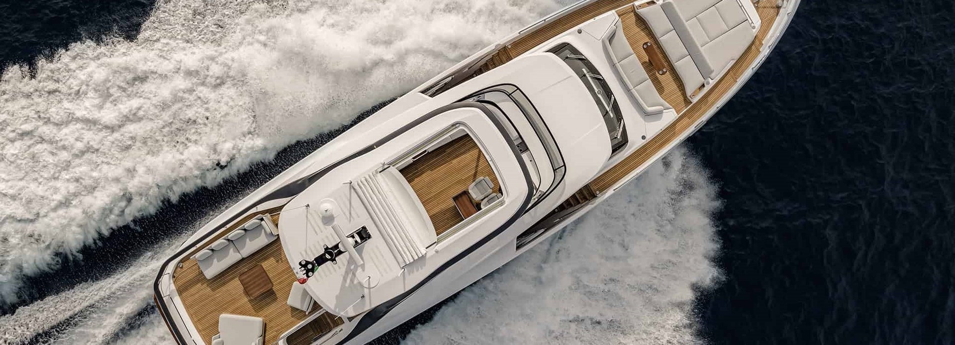 Aladdin Sane yacht, Azimut