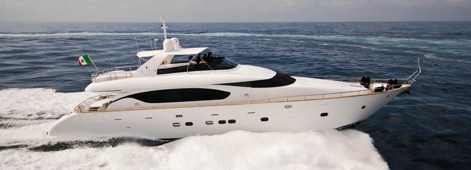 Miredo yacht, Maiora