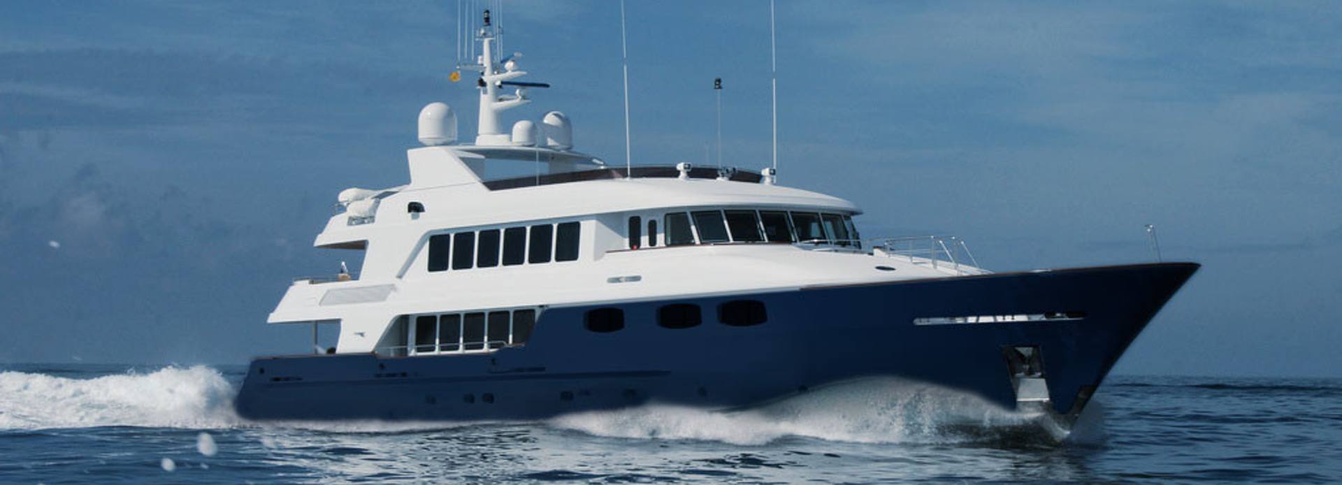 SummerDance yacht, Trinity Yachts
