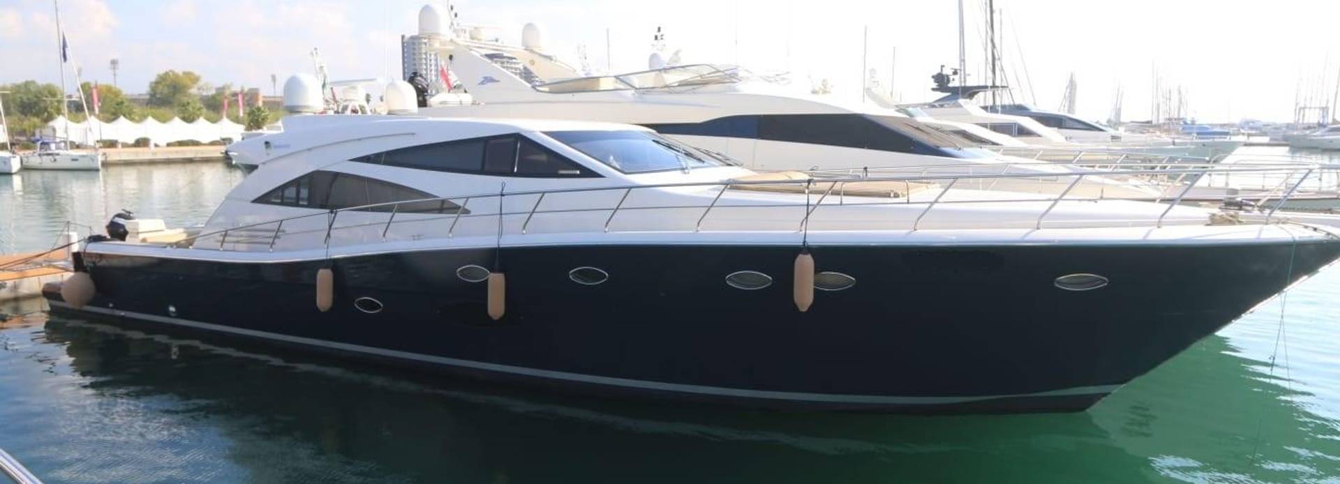 Guarfiro yacht, Uniesse Marine