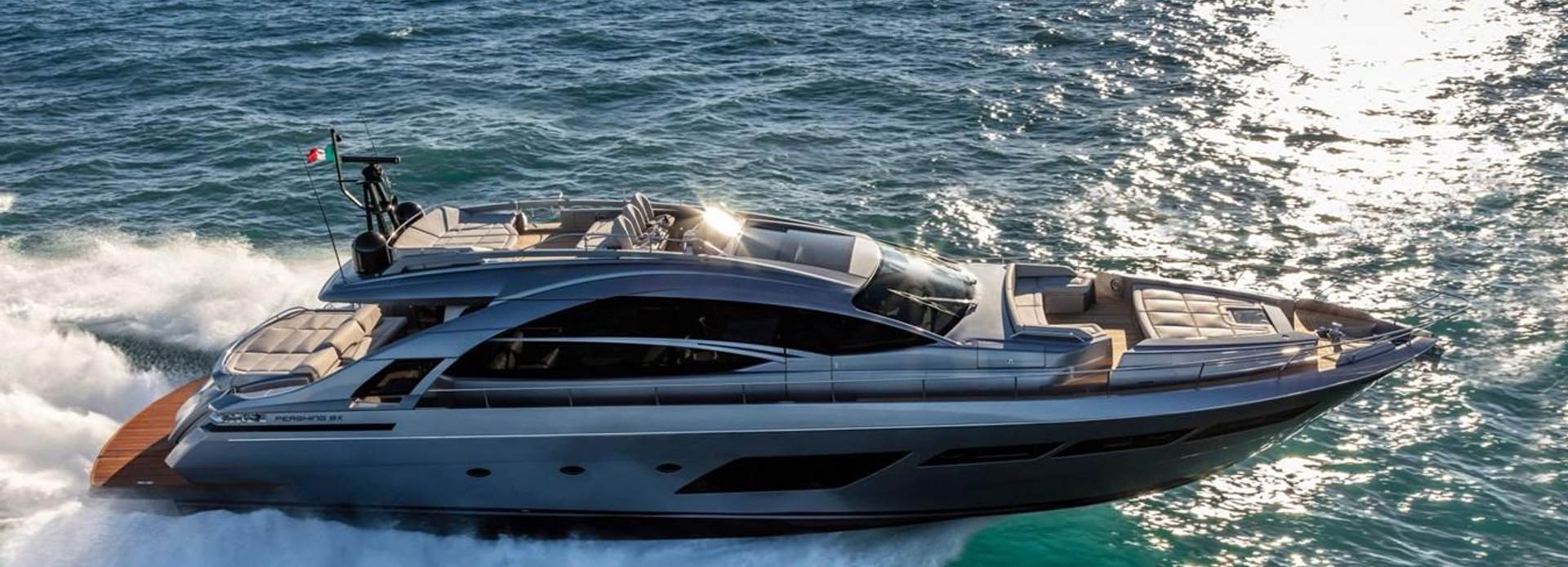 Nova yacht, Pershing
