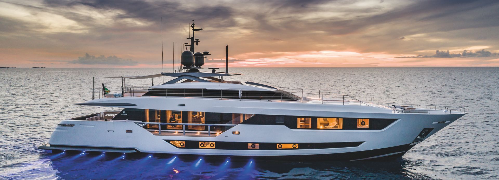 TFB 1 yacht, Custom Line