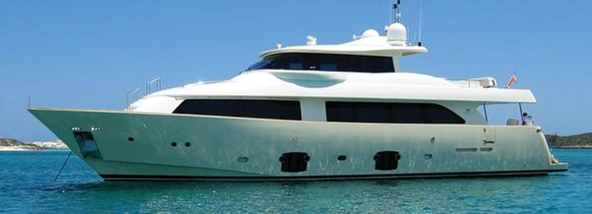 Ziacanaia yacht, Custom Line