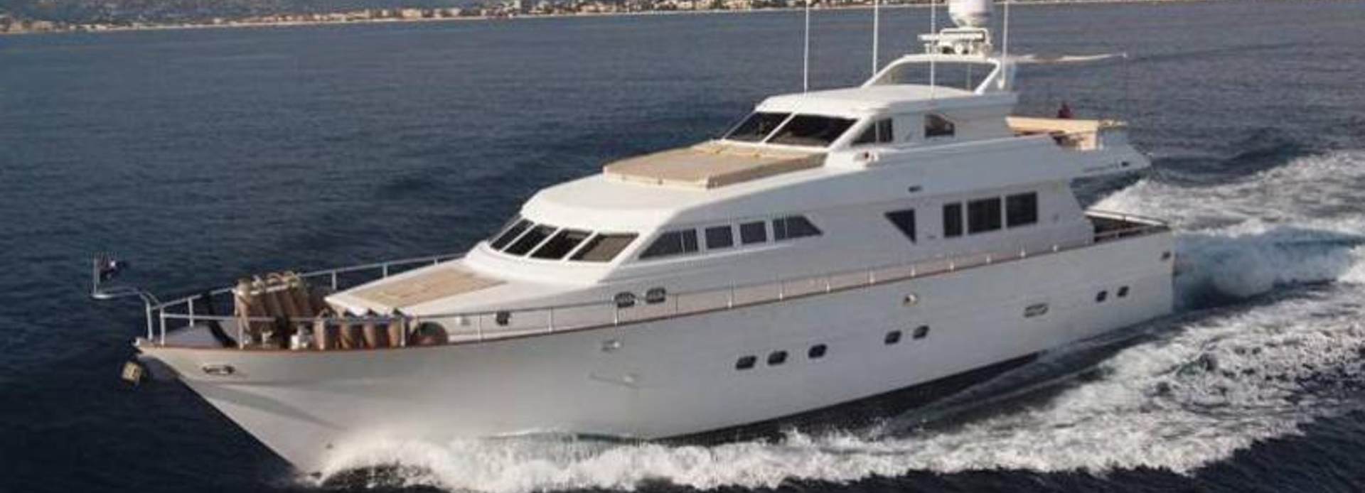 Eight Oceans yacht, Spertini Alalunga