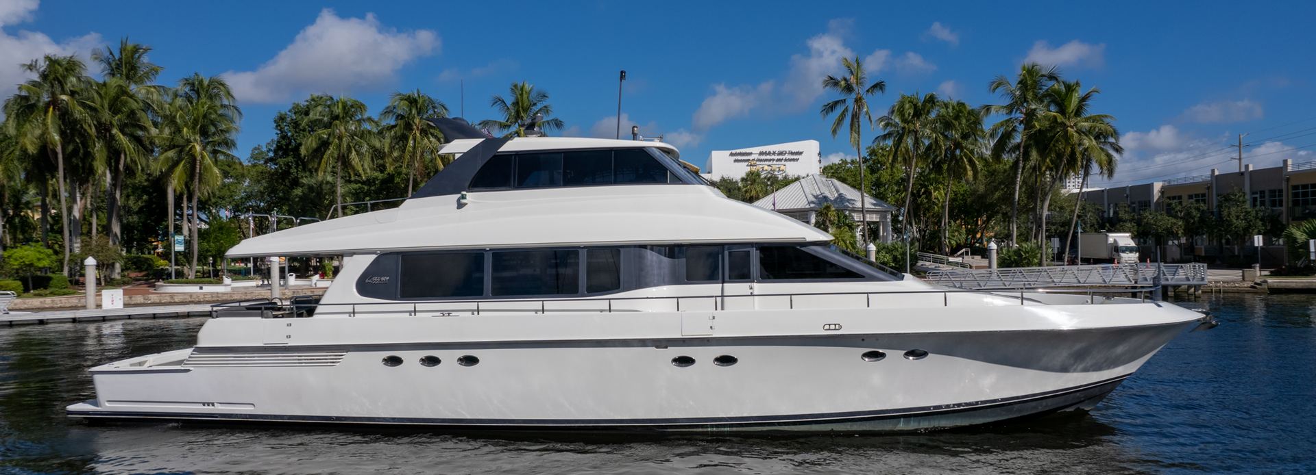 Afforded Leisure yacht, Lazzara Yachts