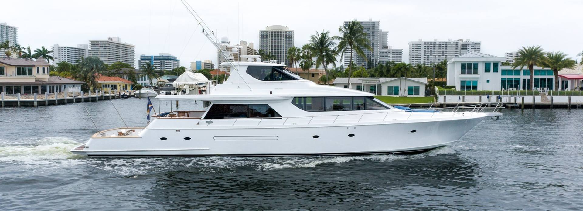 Fan Tail yacht, West Bay SonShip