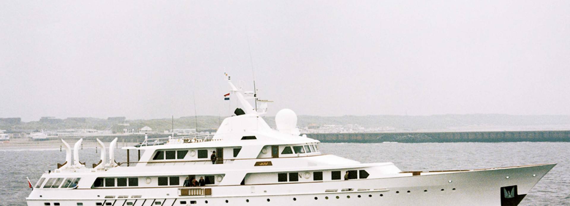 Abu Al Abyadh yacht, Feadship