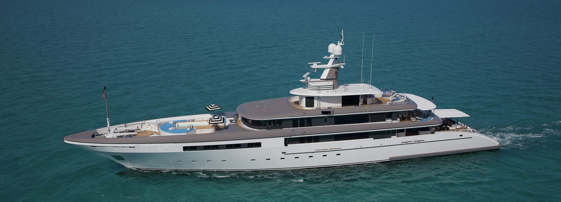 Eternity yacht, Codecasa