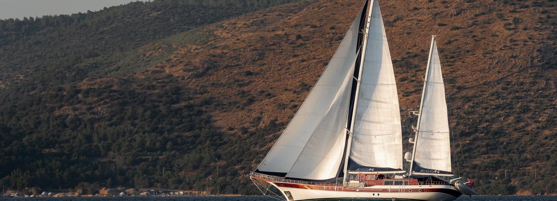 Aegean yacht, Cobra Yacht