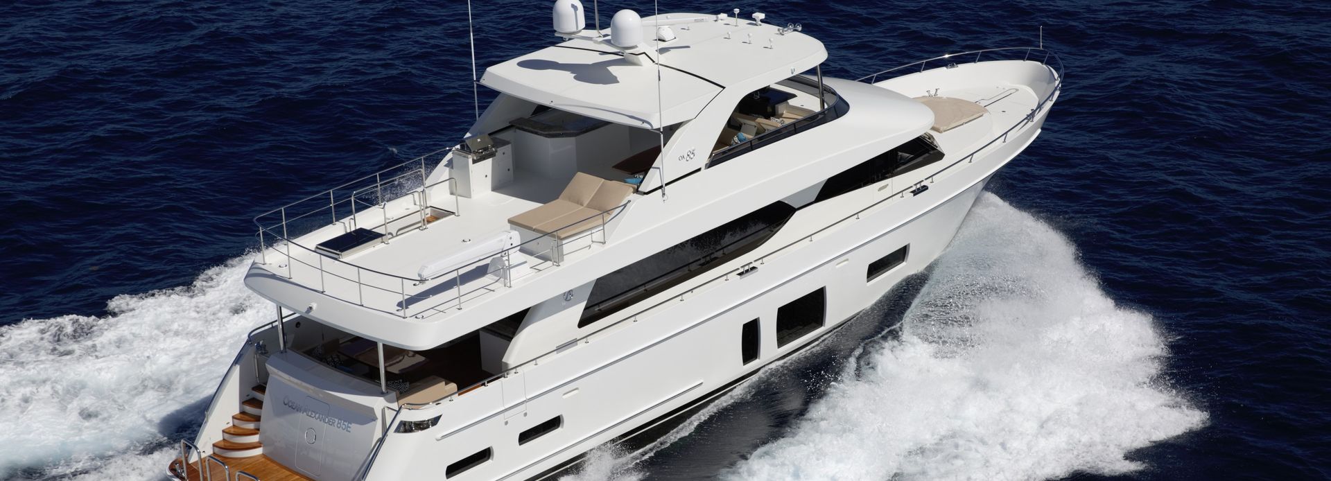 Variable yacht, Ocean Alexander