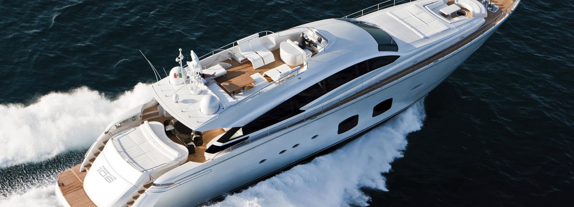 Grace yacht, Pershing