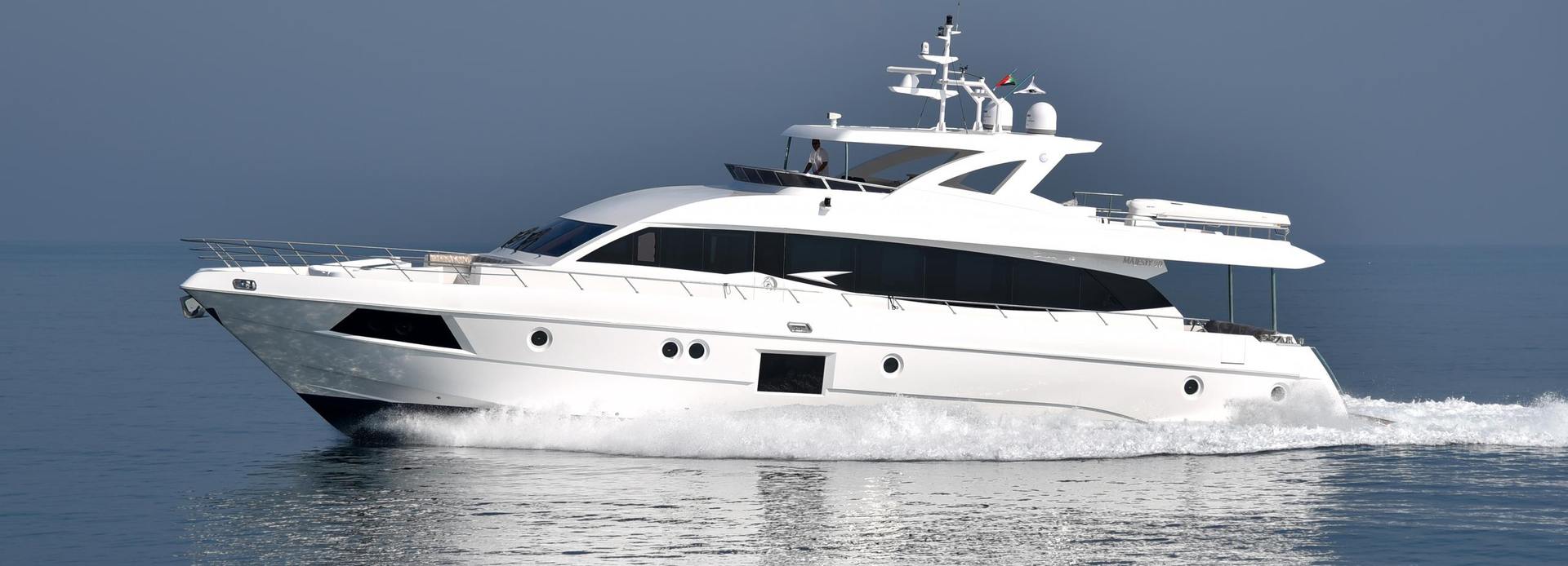Almanour Q yacht, Gulf Craft