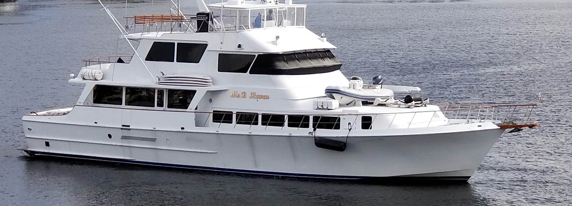 Movie Set yacht, Knight & Carver