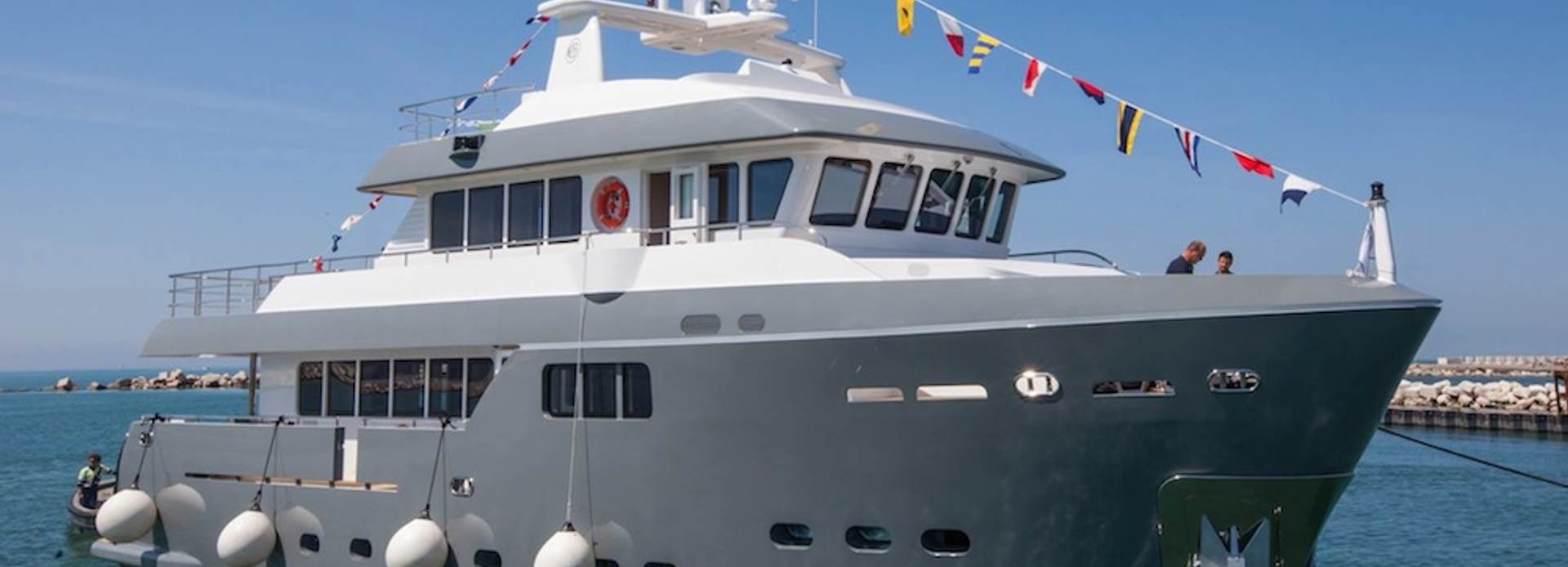 Gra Nil yacht, Cantiere delle Marche