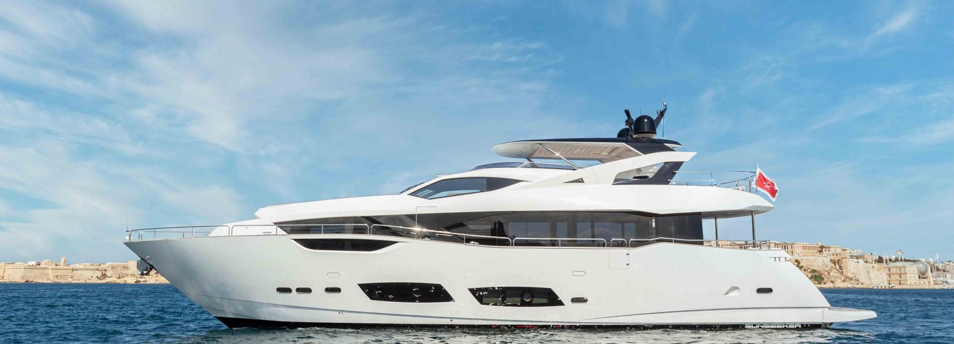 New Edge yacht, Sunseeker