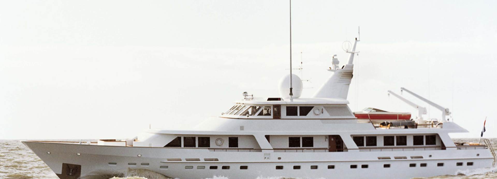 Dhafir yacht, Feadship