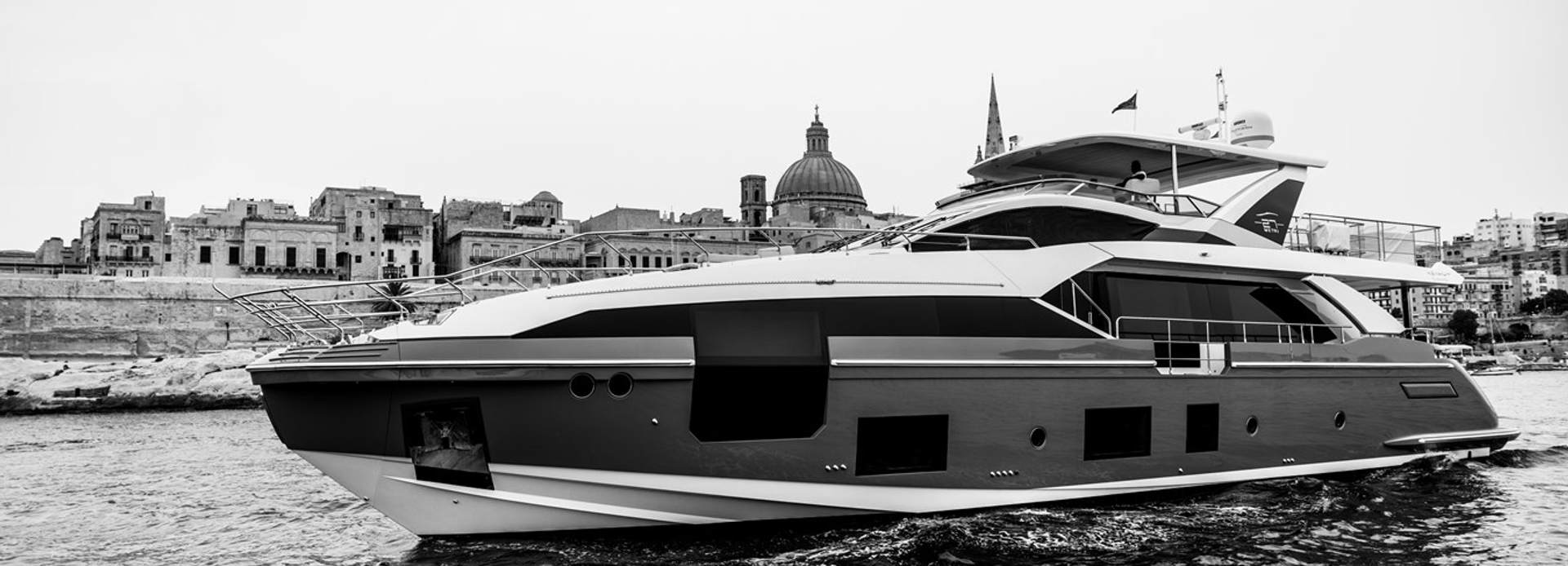 Ventisette yacht, Azimut