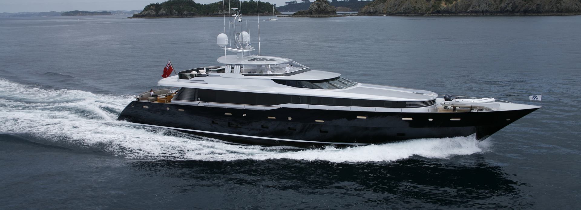 Gazelle yacht, Alloy Yachts