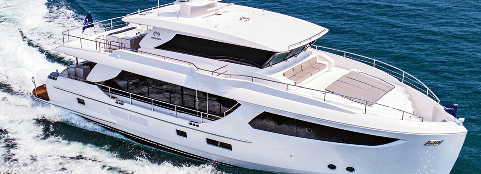 Marina yacht, Horizon