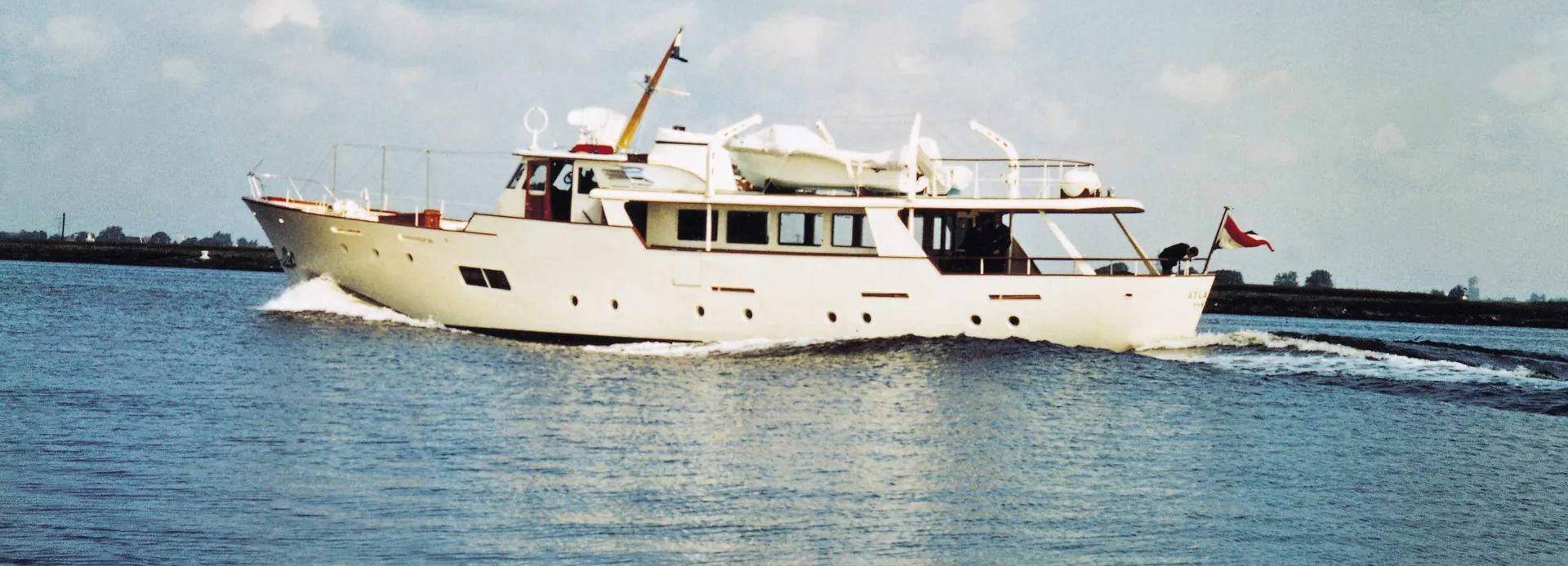 Sissi yacht