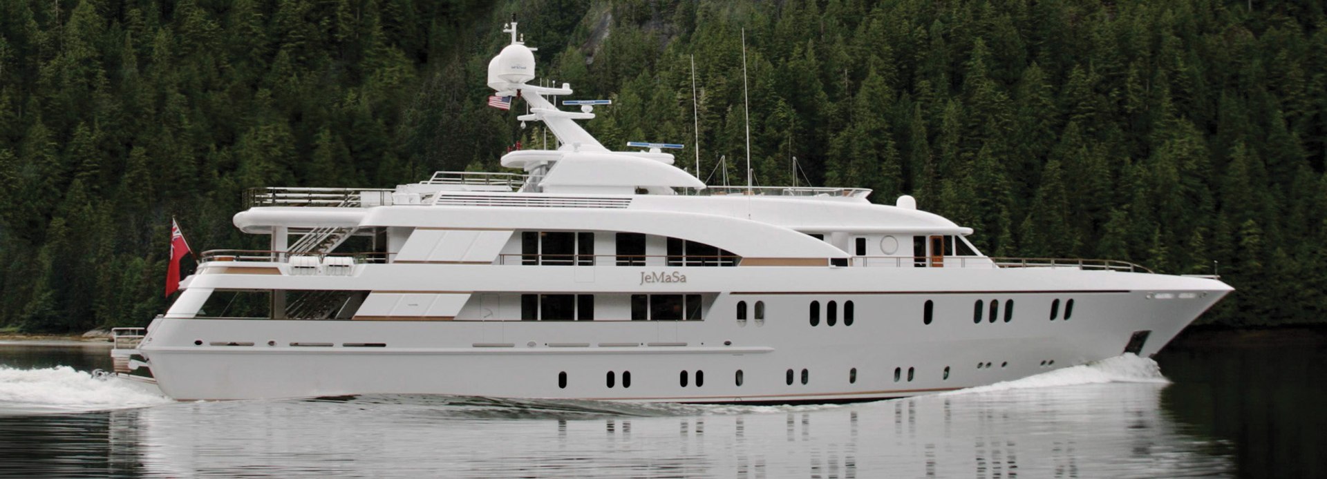 Hadia yacht