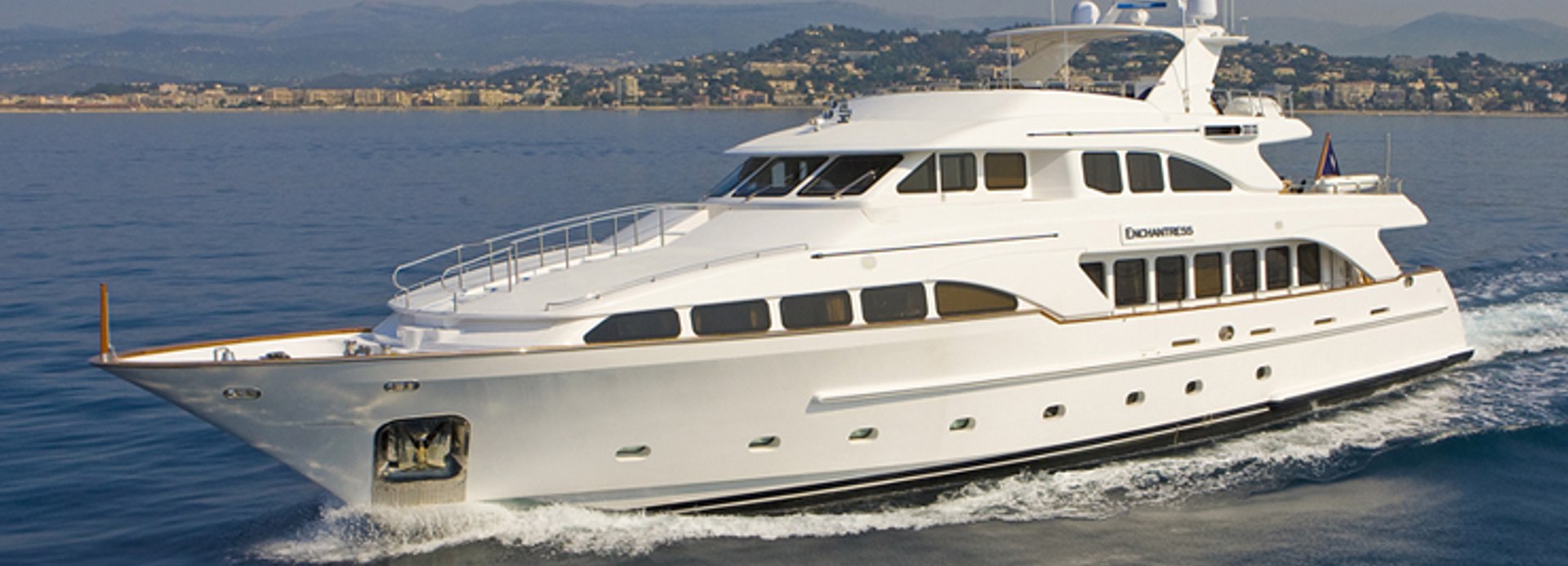 Sea Belle yacht