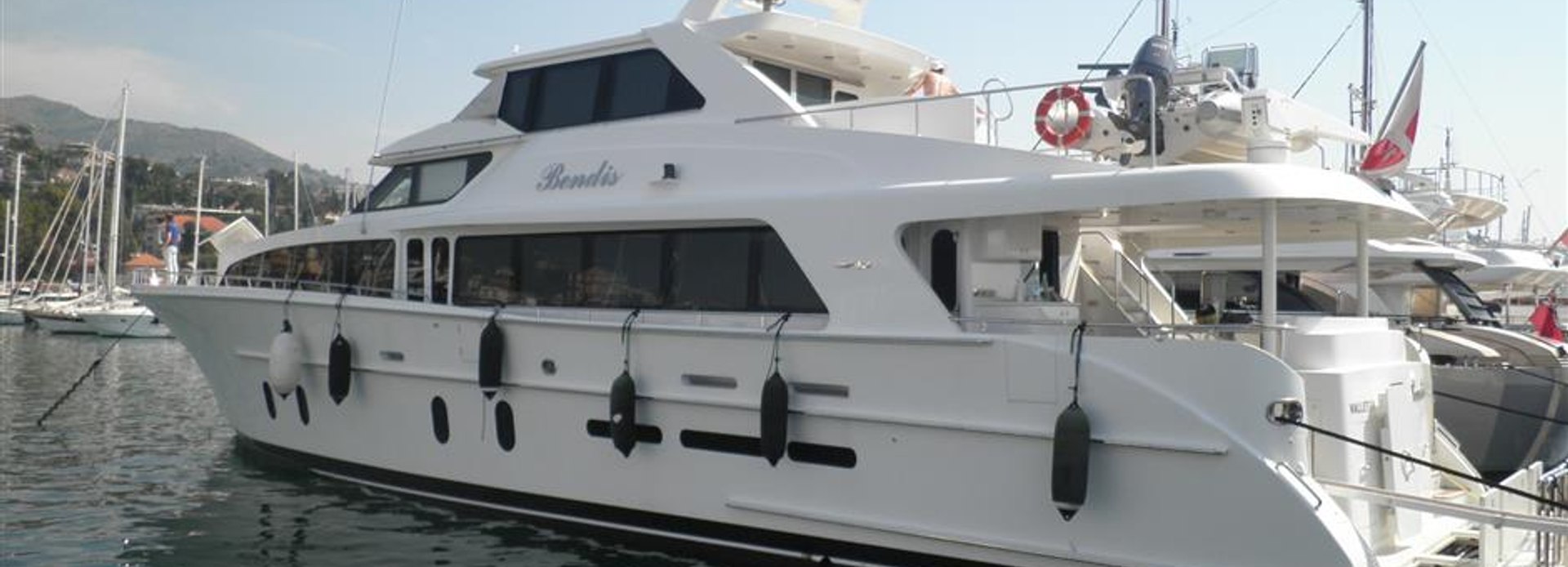 Bendis yacht