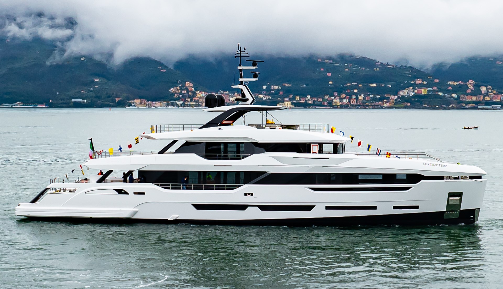 Astera yacht