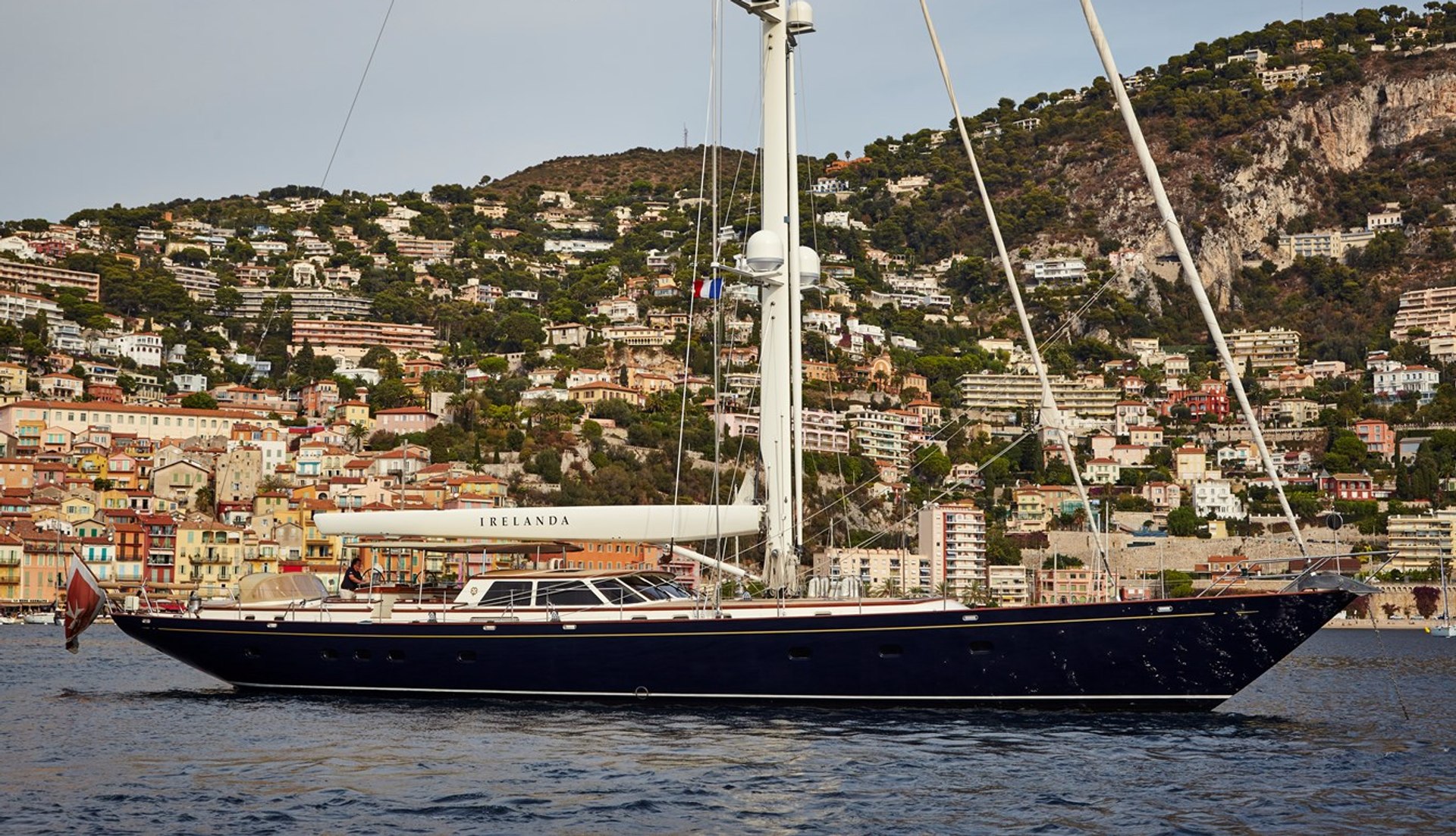 Irelanda yacht