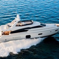 Ferretti 720