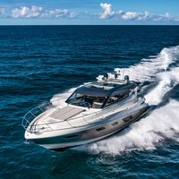 Riviera 6000 Sport Yacht Platinum Edition