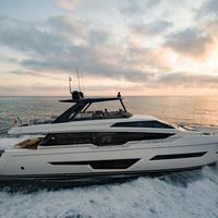 Ferretti 780