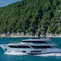 Custom Line Navetta 30