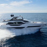 Ferretti 800